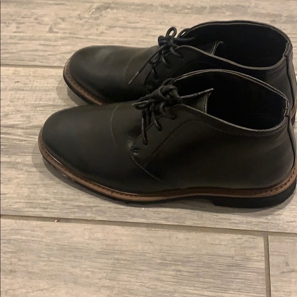 Nordstrom brand boys dress boot size 4 - Picture 2 of 3